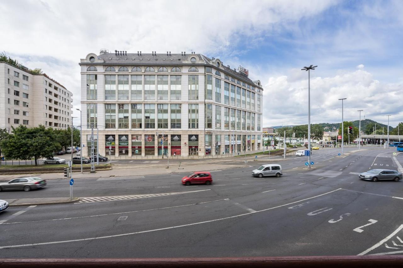 Bpr Ethereal Panoramic Suite With A/C & Balcony Budapest Exterior foto