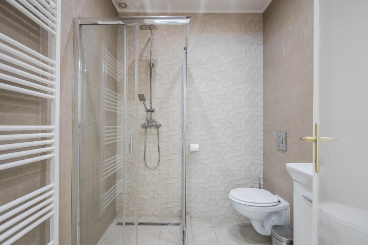 Bpr Ethereal Panoramic Suite With A/C & Balcony Budapest Exterior foto